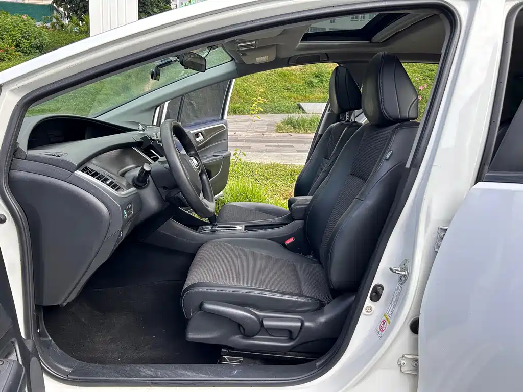 Honda Jade — миниатюра 11