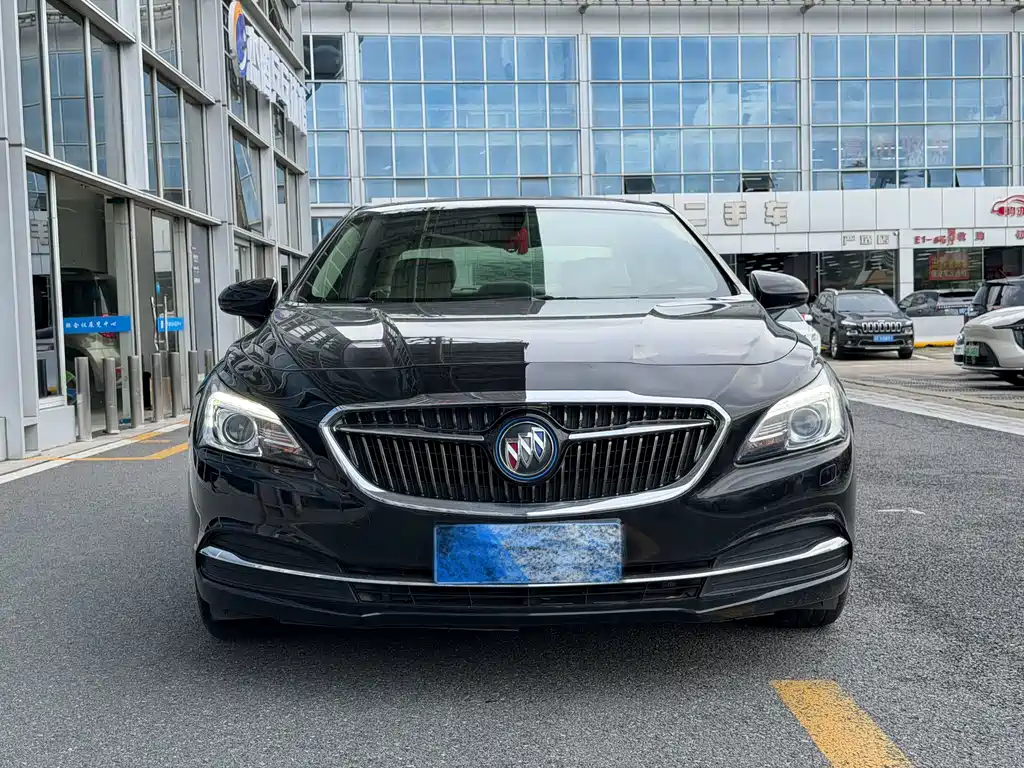 Buick LaCrosse — миниатюра 2