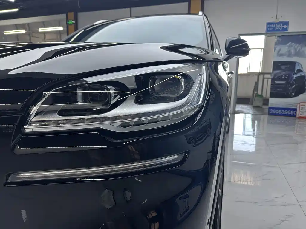 Lincoln Aviator — миниатюра 8