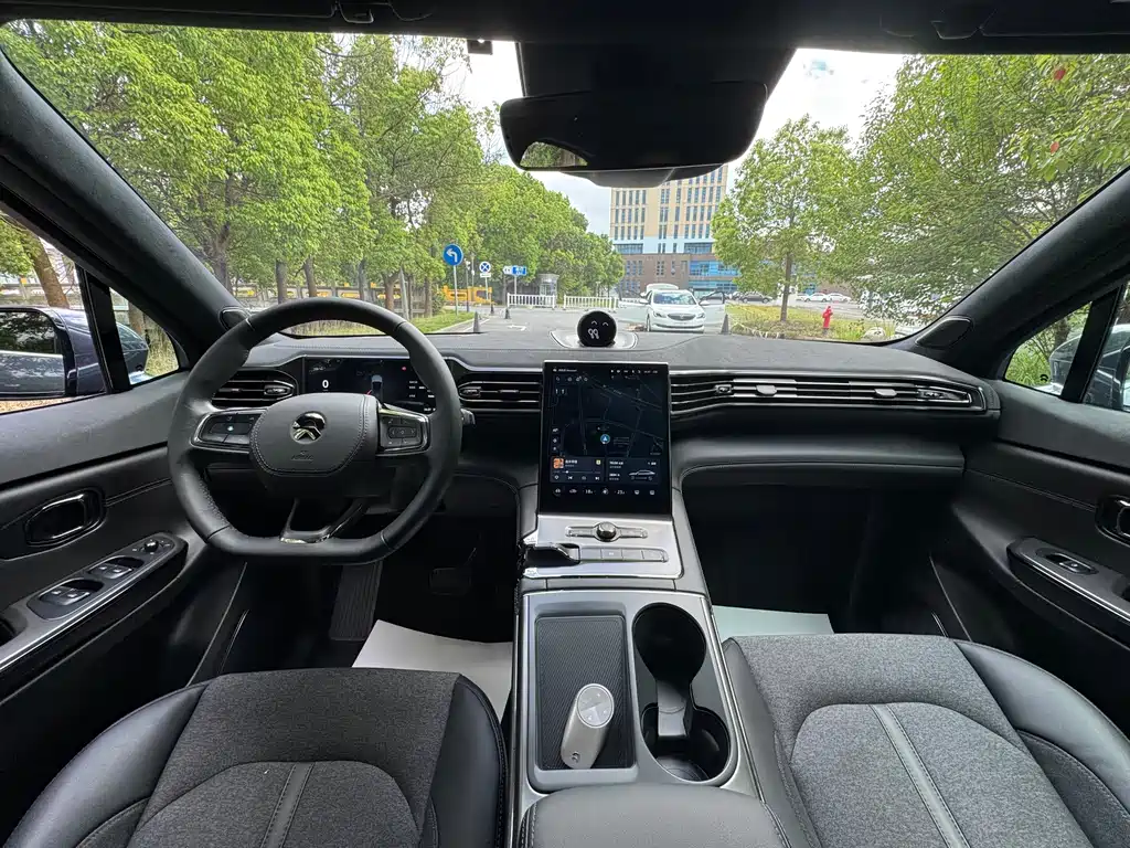 NIO EC6 — миниатюра 13