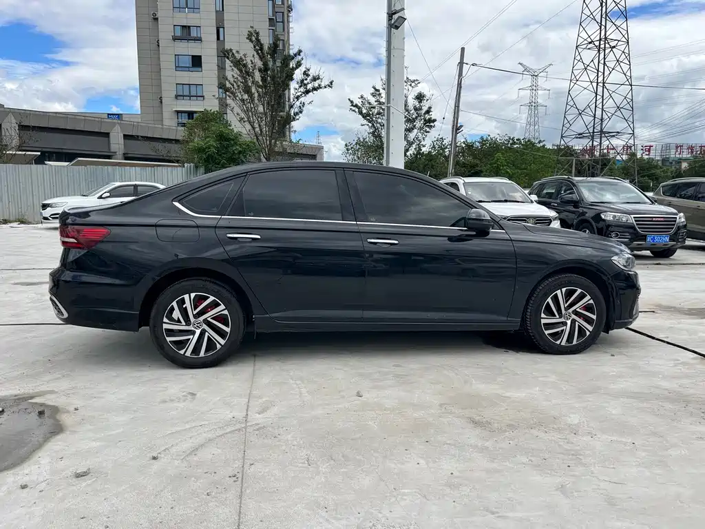 Volkswagen Lavida — миниатюра 4