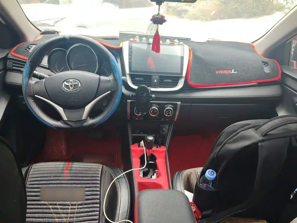Toyota Yaris L — миниатюра 5