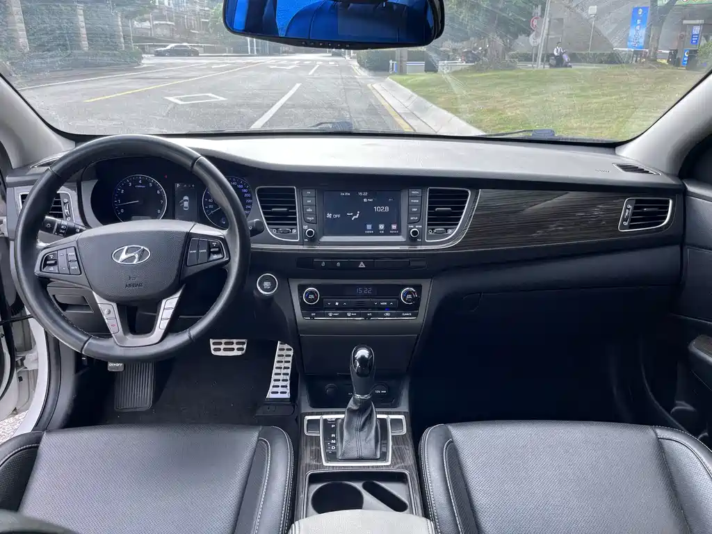 Hyundai Mistra — миниатюра 10