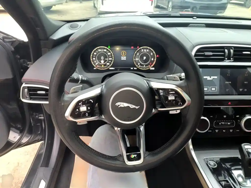 Jaguar XEL — миниатюра 11