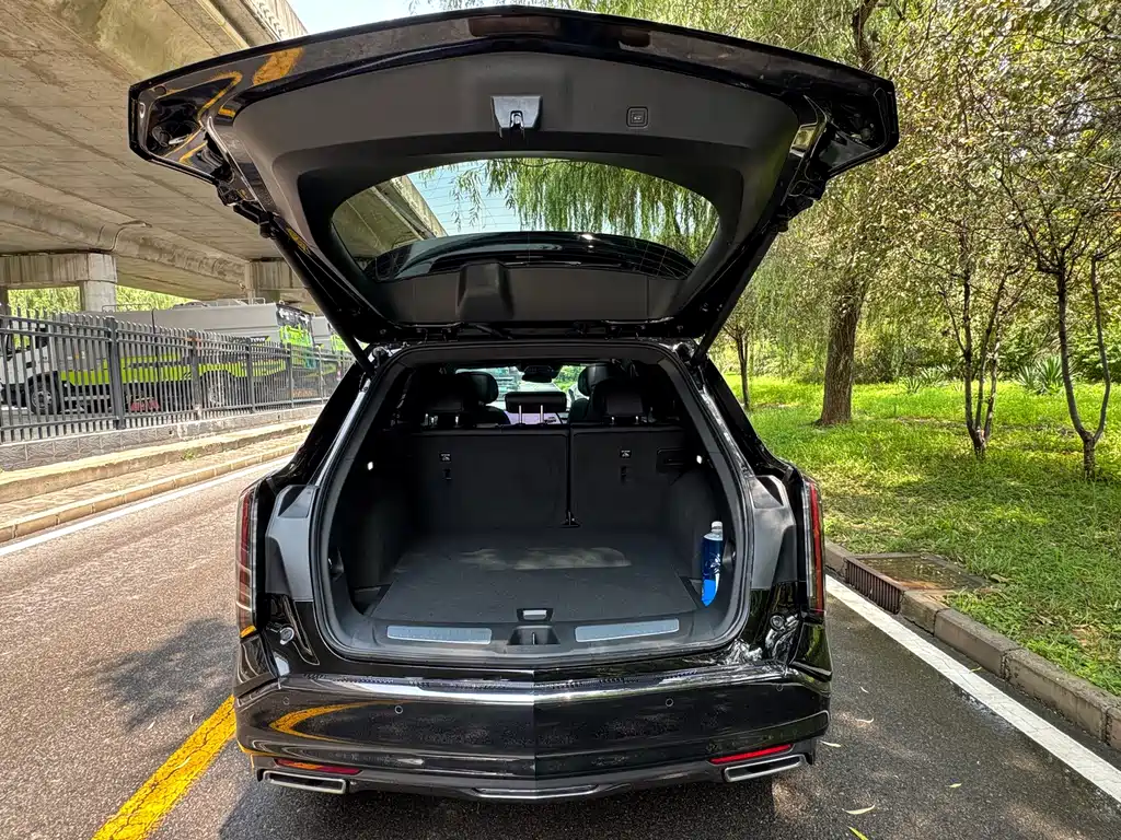Cadillac XT5 — миниатюра 9
