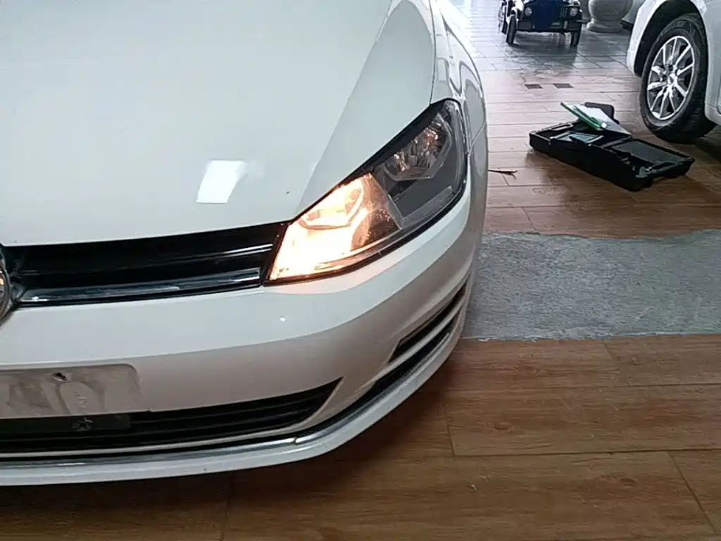 Volkswagen Golf — миниатюра 24