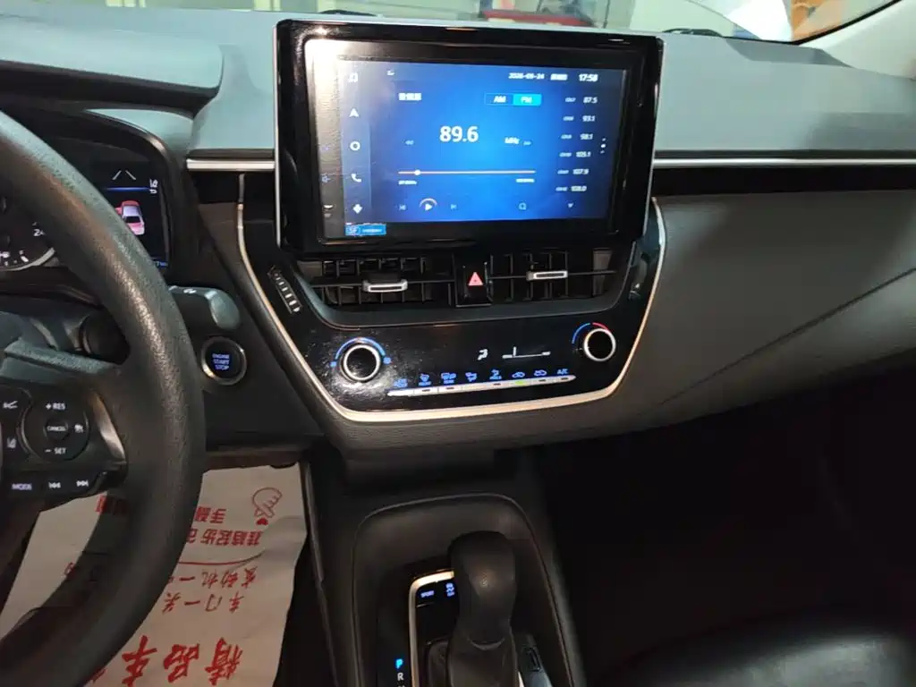 Toyota Corolla — миниатюра 13