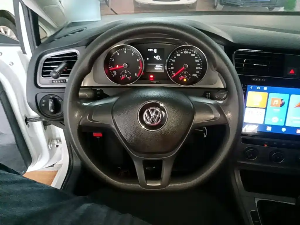 Volkswagen Golf — миниатюра 11