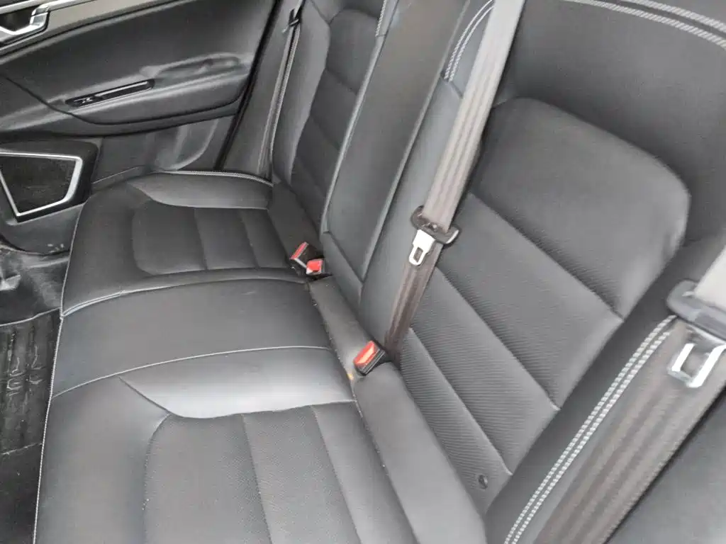 Geely Emgrand GS — миниатюра 15