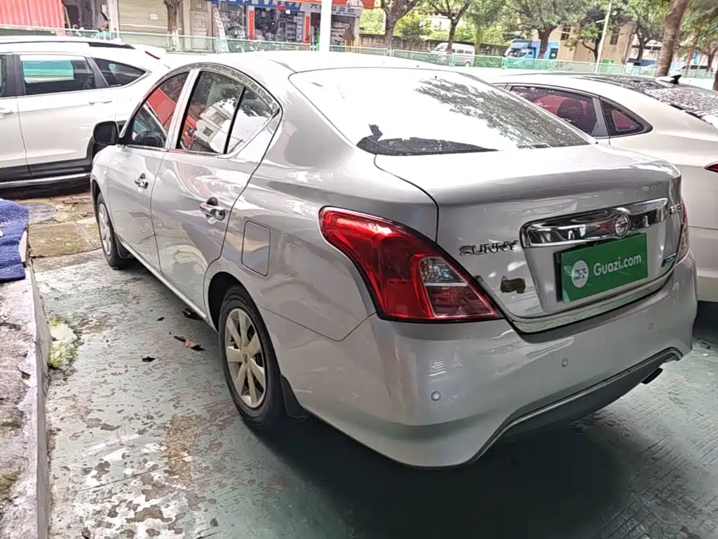 Nissan Sunny — миниатюра 5