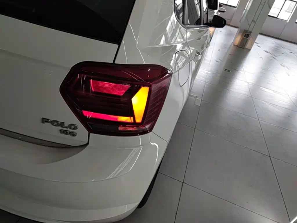 Volkswagen Polo — миниатюра 8