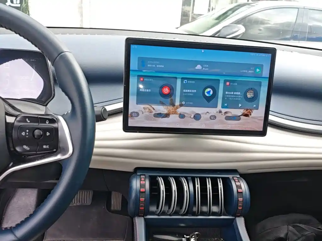 BYD Yuan Plus — миниатюра 13