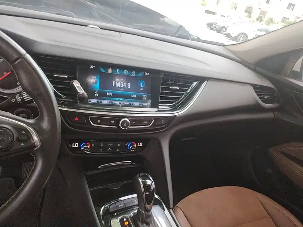 Buick Regal — миниатюра 13
