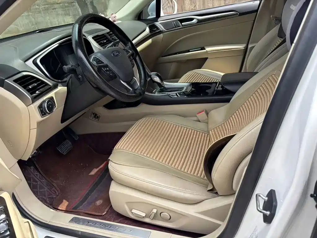 Ford Mondeo — миниатюра 9