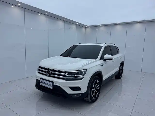 Volkswagen Tharu