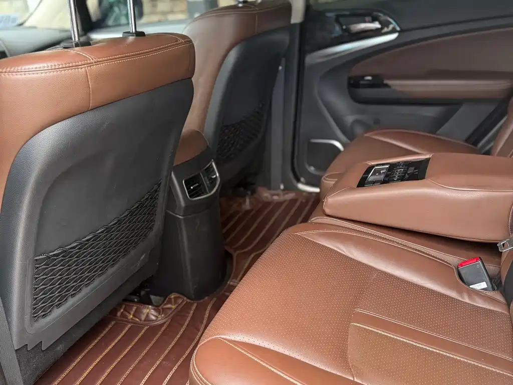 BYD Tang 2015 2.0T Luxury