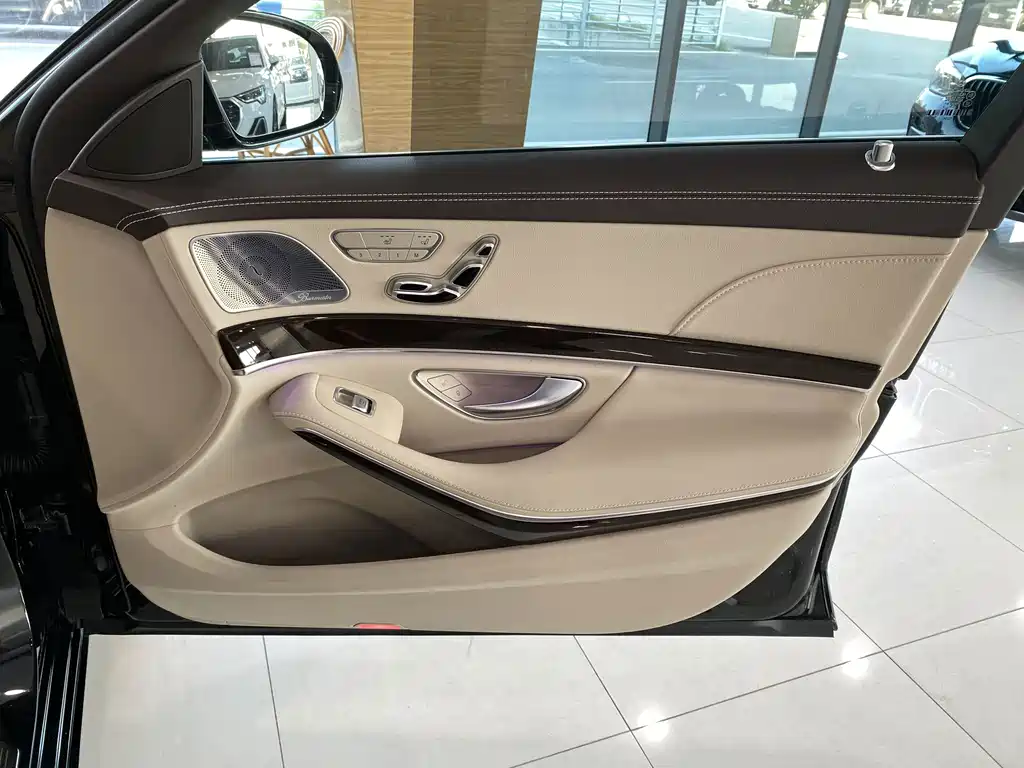 Mercedes-Benz S-Class — миниатюра 15