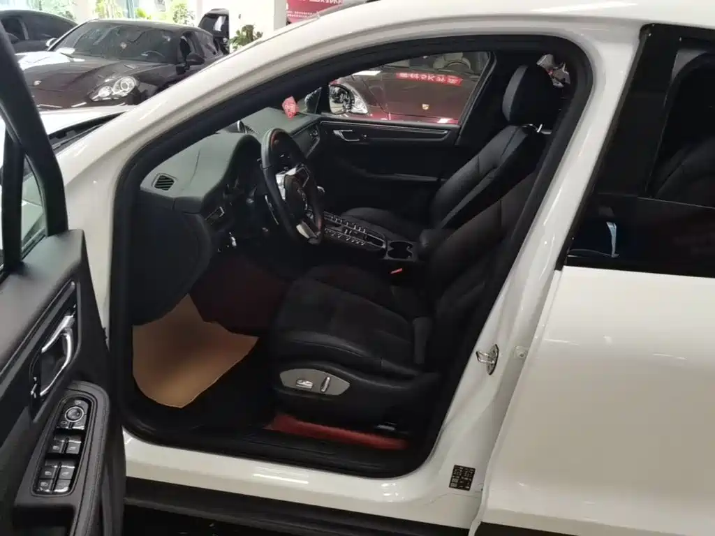 Porsche Macan — миниатюра 15