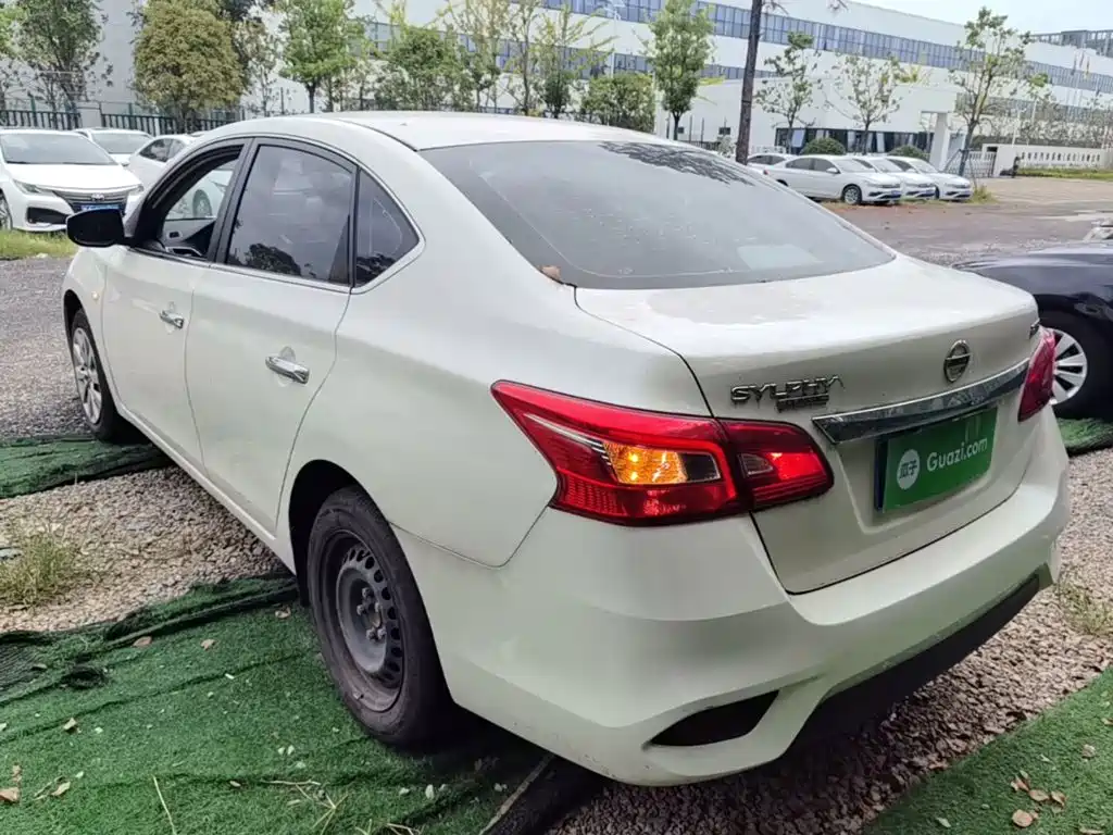 Nissan Sylphy — миниатюра 5