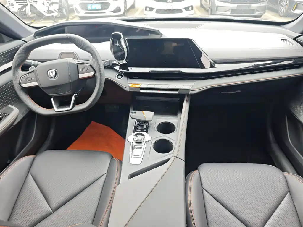 Changan UNI-V — миниатюра 6