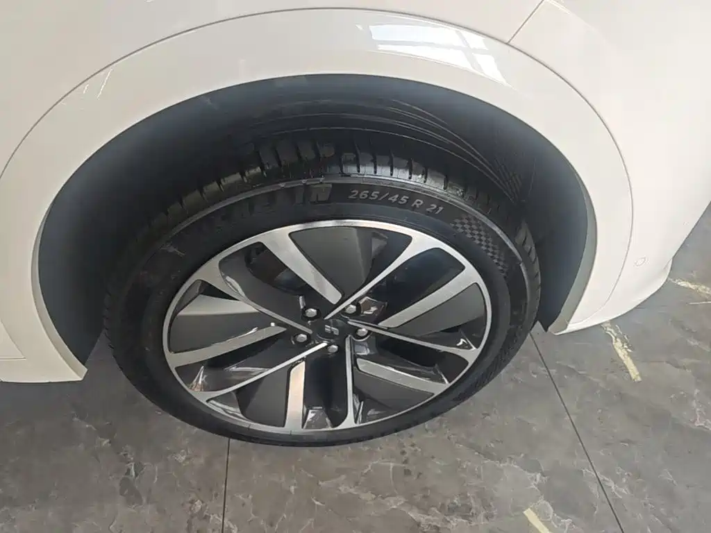 Li Auto Li L7 — миниатюра 23