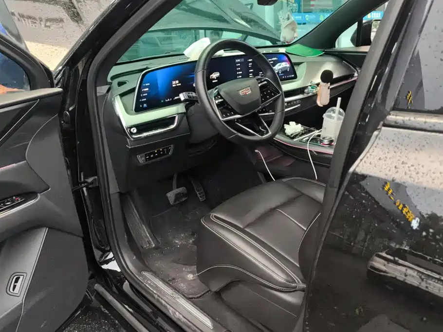 Cadillac XT5 — миниатюра 9
