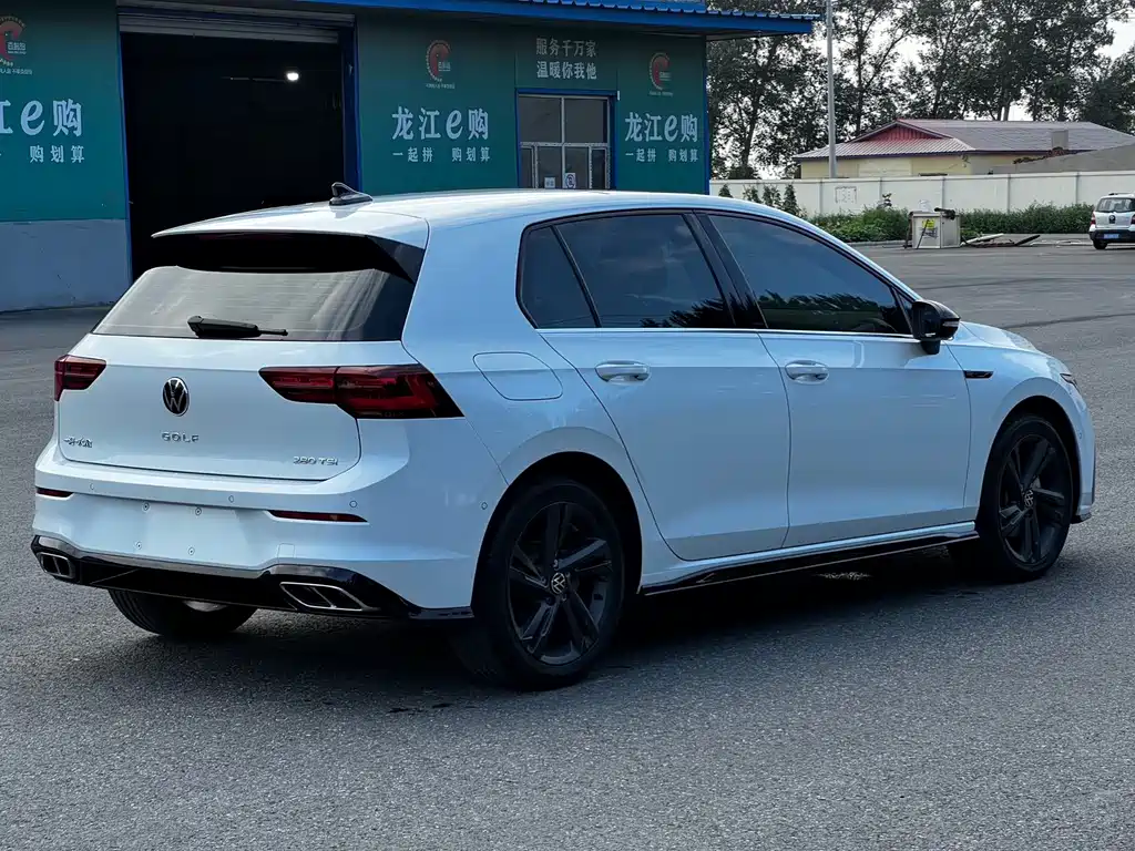 Volkswagen Golf — миниатюра 4