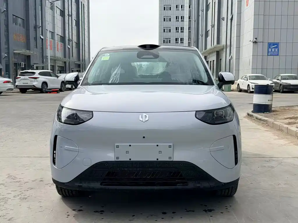 Leapmotor Leapmotor A10 — миниатюра 2