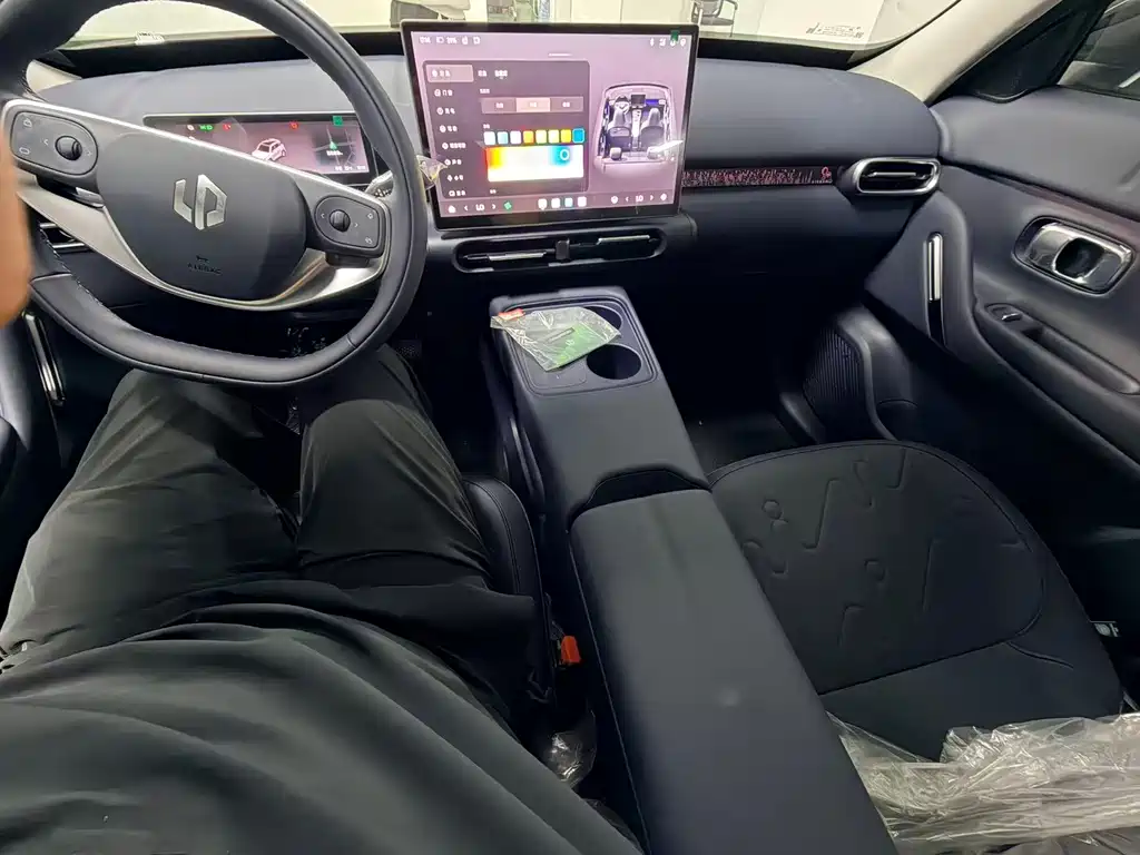 Leapmotor Leapmotor A10 — миниатюра 19