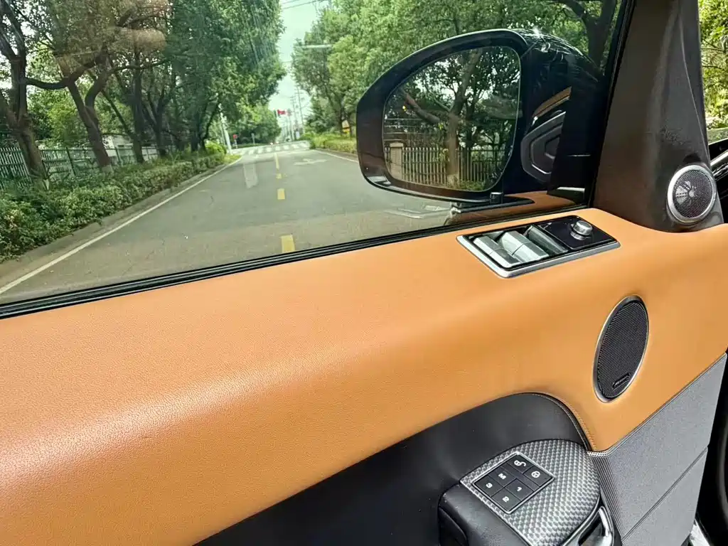 Land Rover Sport — миниатюра 7