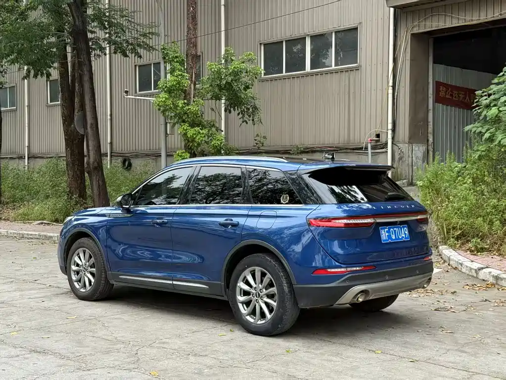 Lincoln Corsair — миниатюра 8