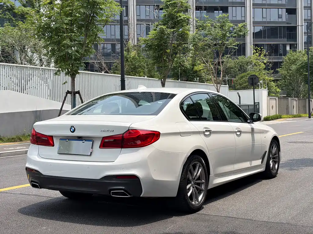 BMW 5 Series — фотографии объявления, Фото 17