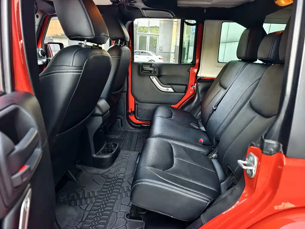 Jeep Wrangler — миниатюра 11