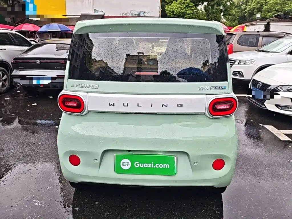 Wuling MINIEV — миниатюра 6