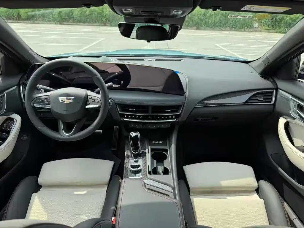 Cadillac CT5 — миниатюра 2