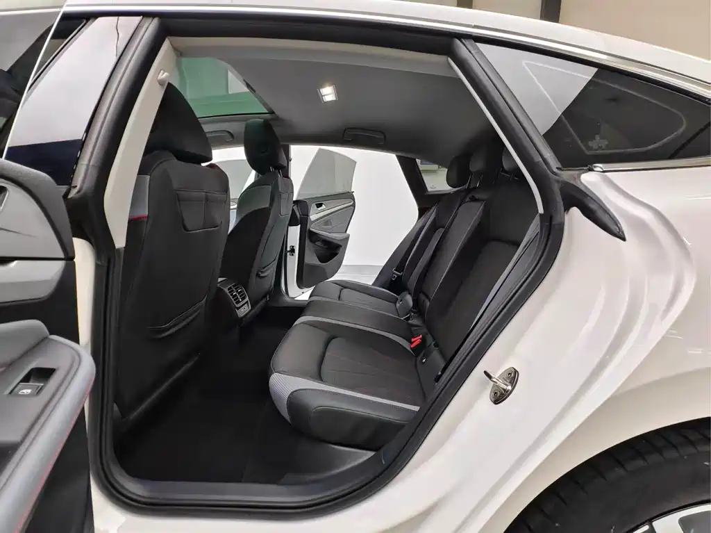 Volkswagen Lamando — миниатюра 15