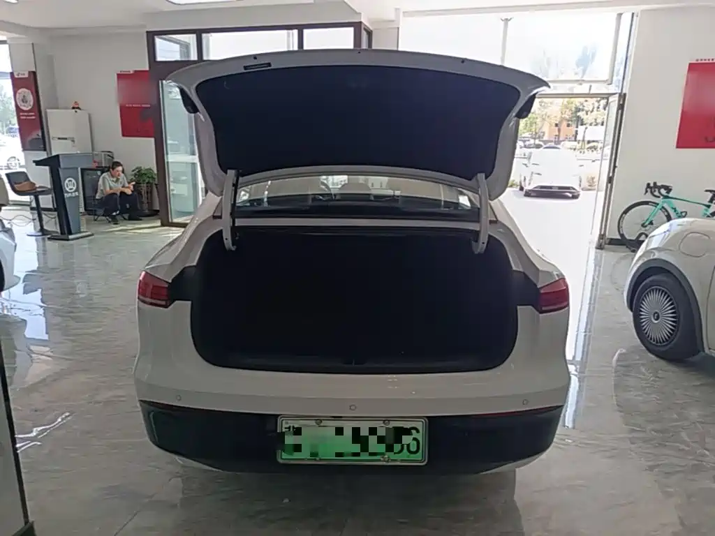 Roewe D6 — миниатюра 19