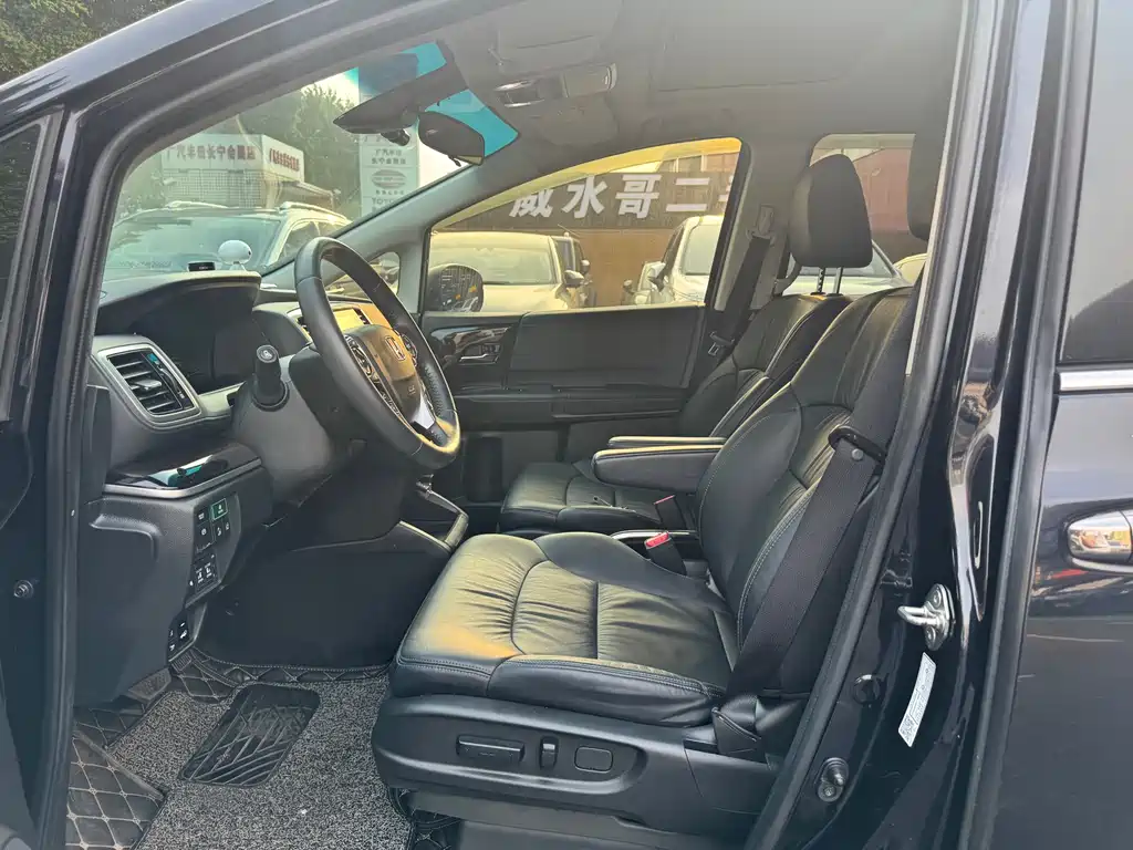 Honda Odyssey — миниатюра 9