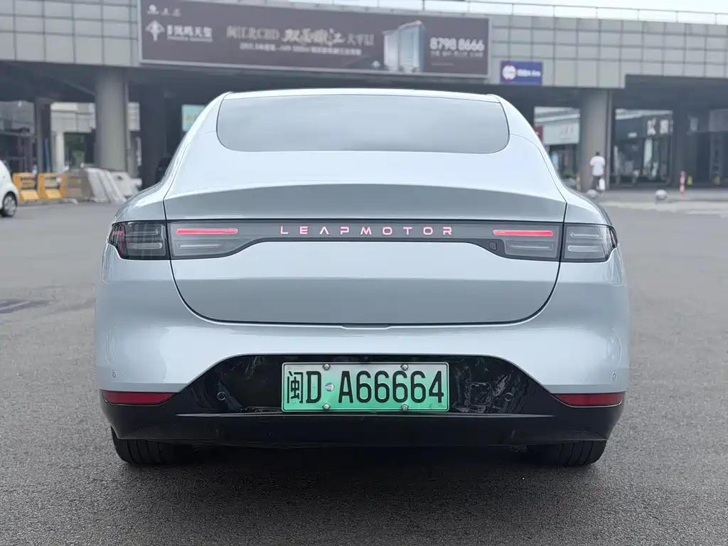 Leapmotor Leapmotor C01 — миниатюра 4