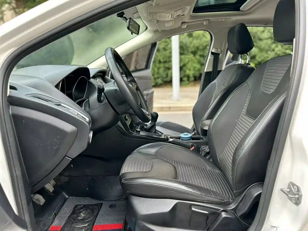 Ford Focus — миниатюра 12