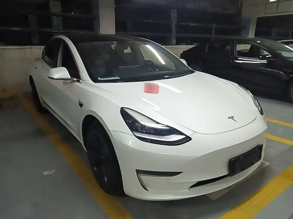 Tesla Model 3 — миниатюра 4