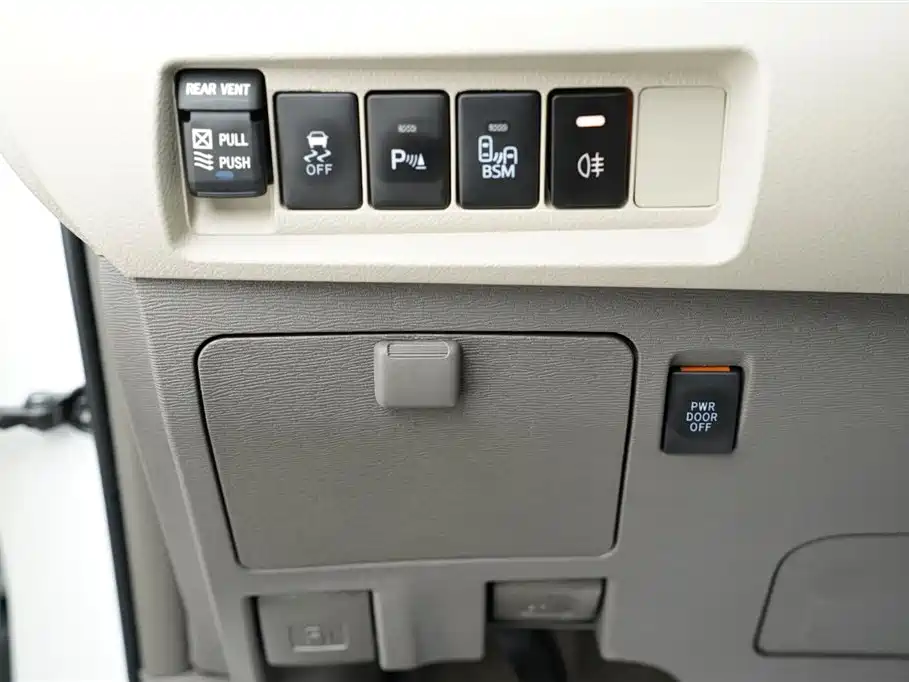 Toyota Sienna 2015 3.5L L