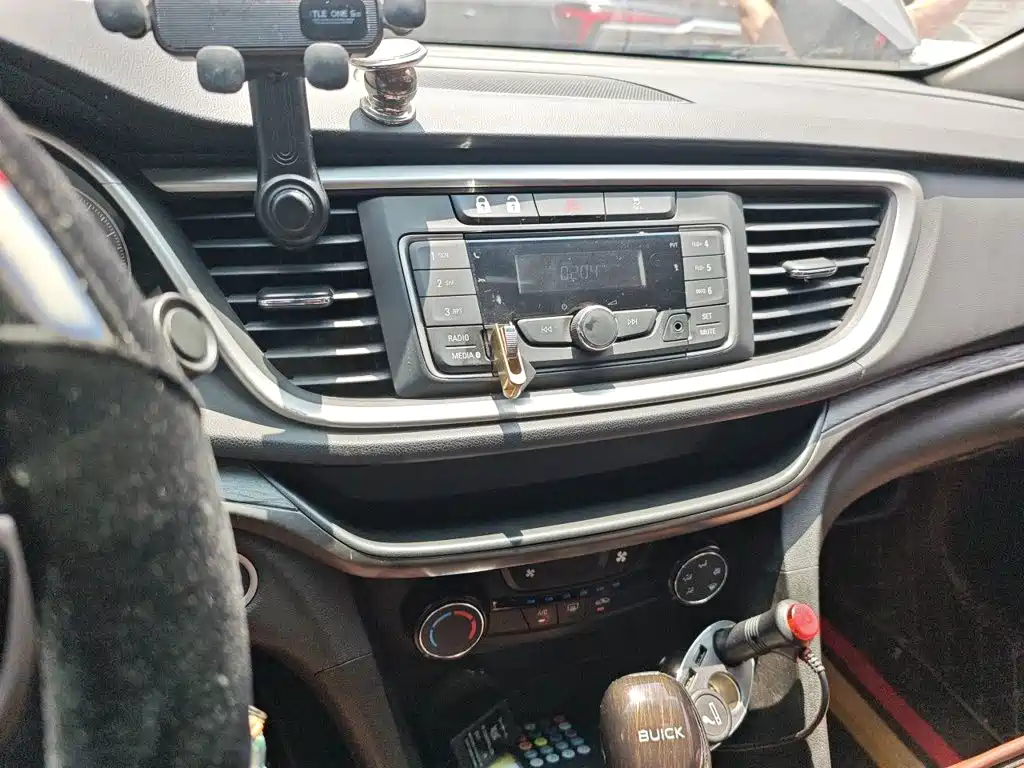 Buick Excelle — миниатюра 6