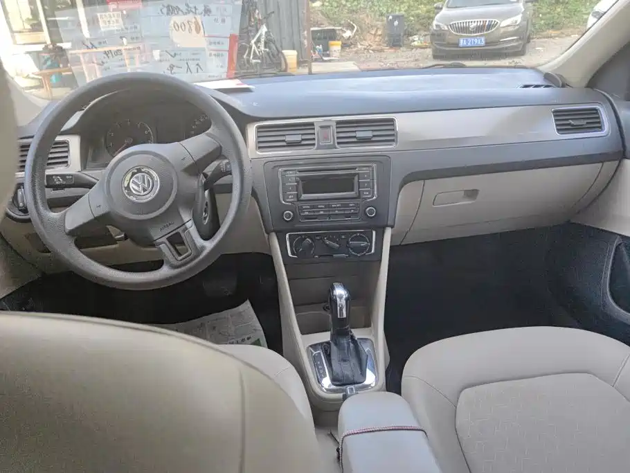 Volkswagen Santana — миниатюра 12
