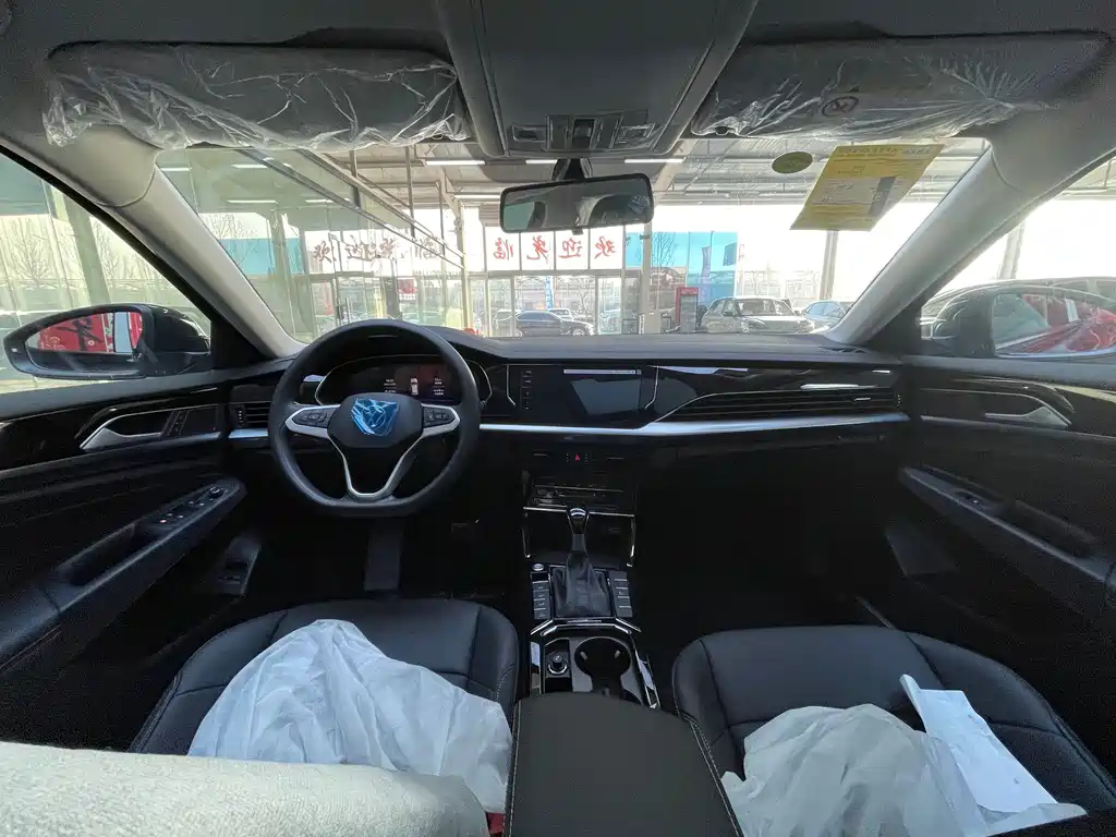 Volkswagen 帕萨特插电混动 — миниатюра 13