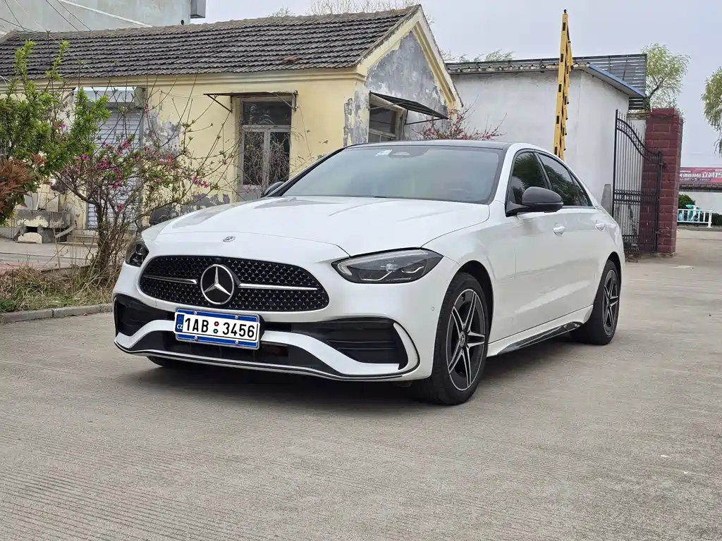 Mercedes-Benz C-Class 2023
