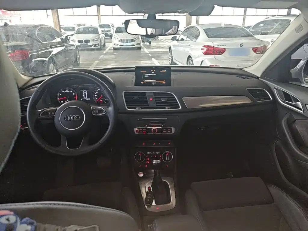Audi Q3 — миниатюра 10