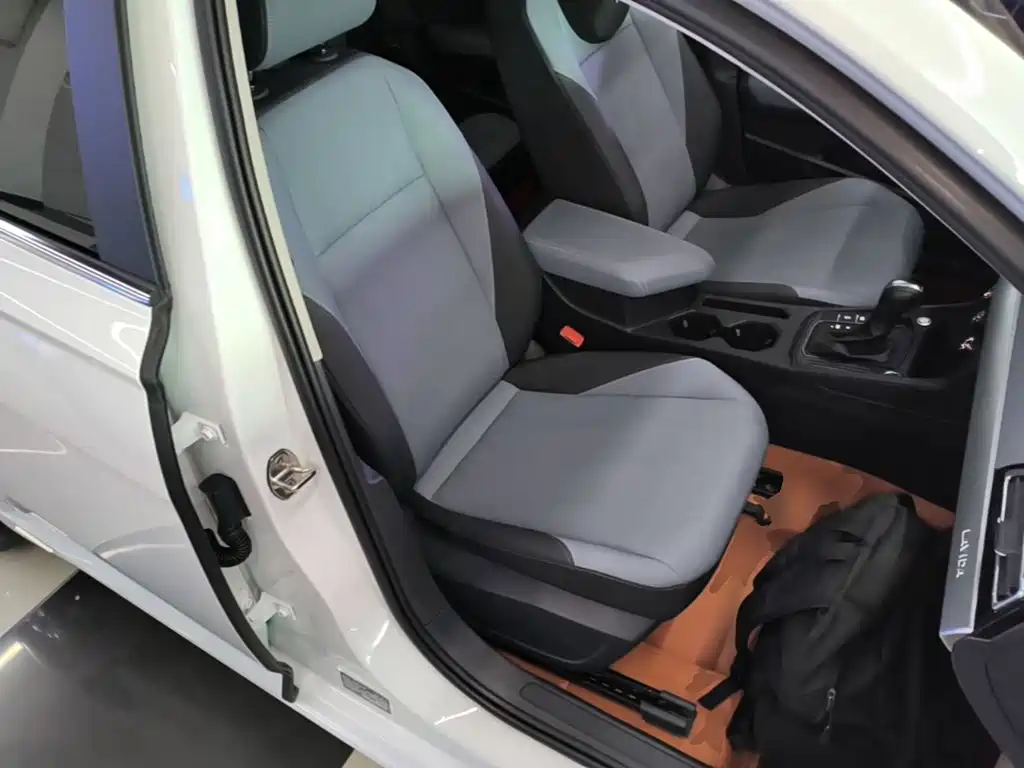 Volkswagen Lavida — миниатюра 25