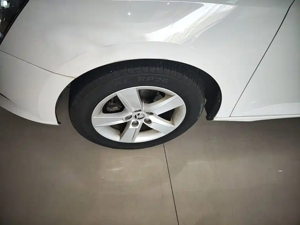 Skoda Fabia — миниатюра 23