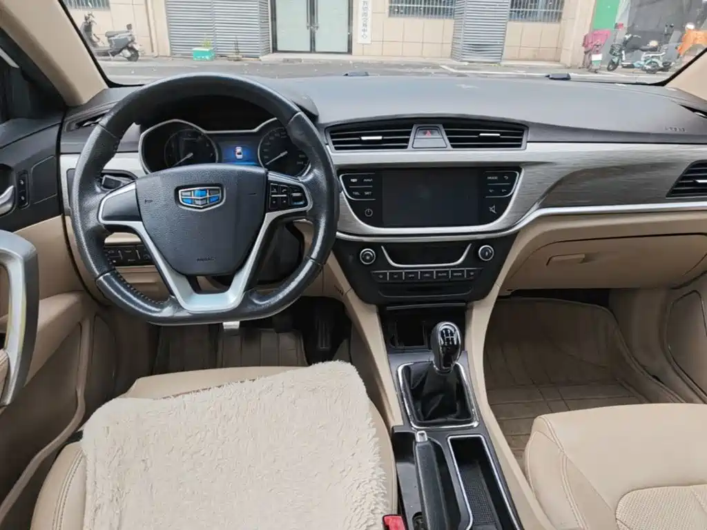 Geely Emgrand — миниатюра 10